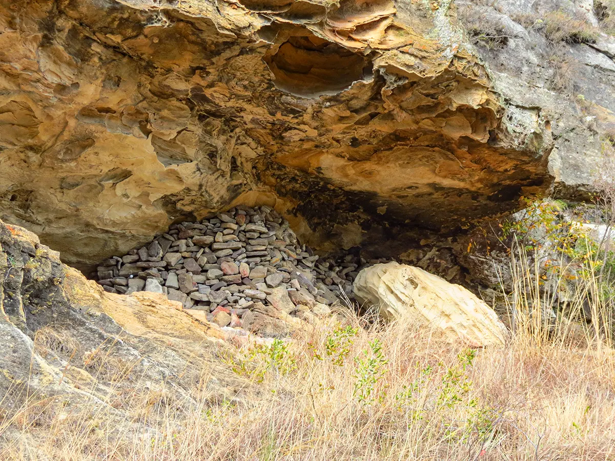 Tijdelijk graf van een Malagassiër
