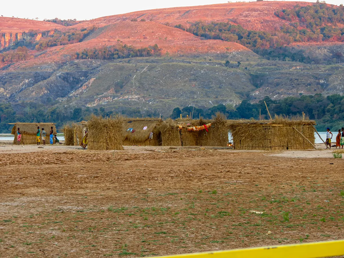 Dorp vlakbij eerste campsite